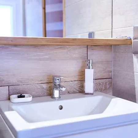 Laguna Komfortowy Z Sauna * بولانيكا- زدروي